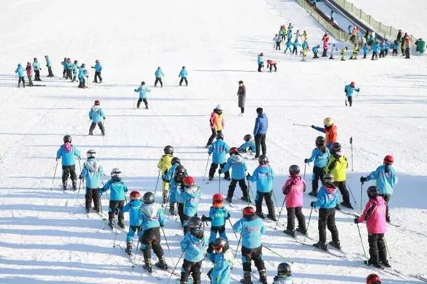 密云南山滑雪场门票价格及游玩项目