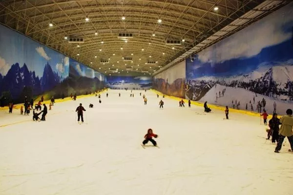 洛阳伏牛山滑雪场12月6日正式开启