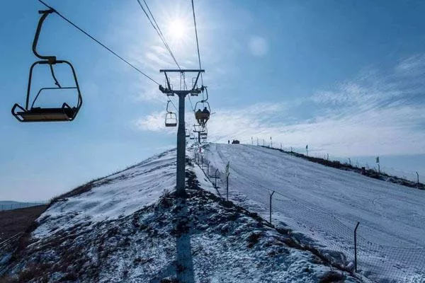 青岛哪有滑雪的地方 好玩的滑雪场