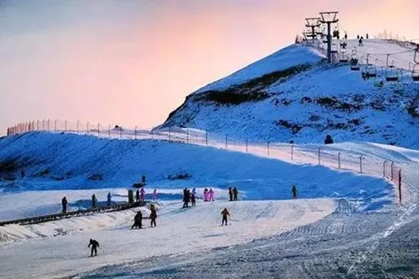 青岛滑雪场哪个最好玩 藏马滑雪场值得一去