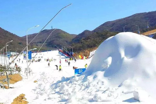 长沙滑雪场哪个最好玩 附滑雪场攻略