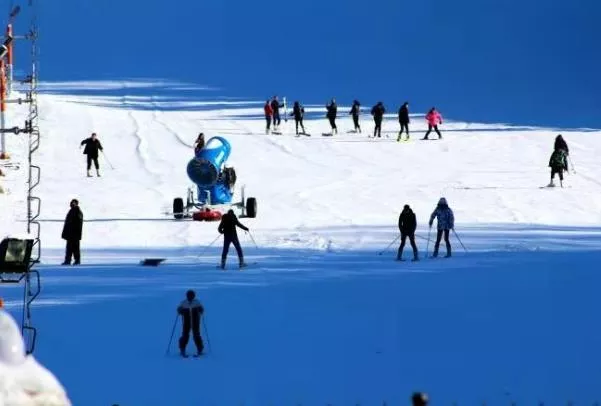 云南滑雪场有哪些地方 哪个最好 怎样收费的