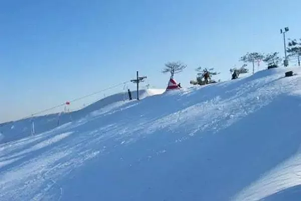 中国哪些滑雪场比较好 这三家是滑雪爱好者的天堂