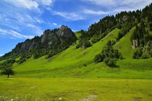 乌鲁木齐周边爬山去哪里 附近可以爬的山