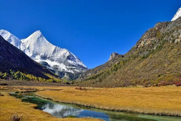 7.8月份适合旅游的地方