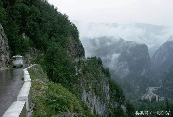 世界上最危险的15条路，中国两条上榜，最后一条我绝对不敢开