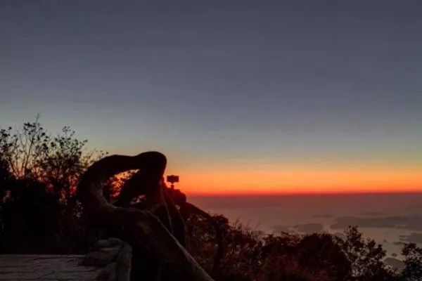 夜爬梧桐山哪个入口上山最好