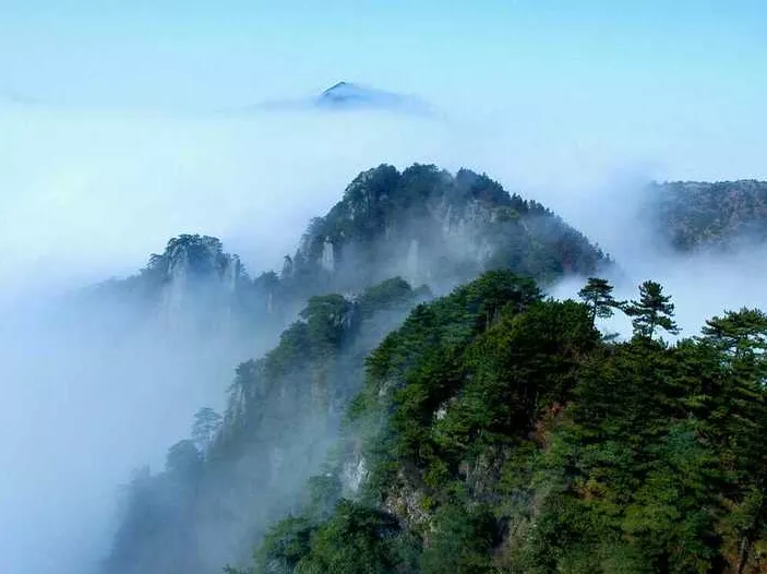 明月山在哪里 明月山附近住宿推荐