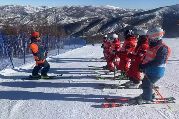 张家口滑雪场哪个好 滑雪攻略