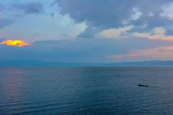 抚仙湖旅游住宿最佳地推荐 抚仙湖必去景点