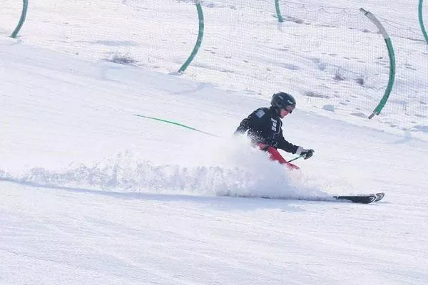 2021-2022狼牙山滑雪场开放时间及门票价格