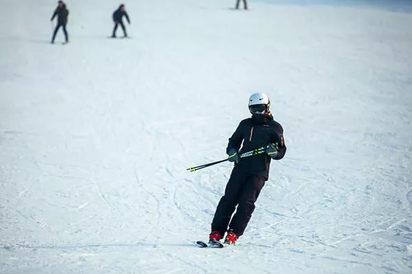 云佛山滑雪场2021开放时间以及门票电话介绍