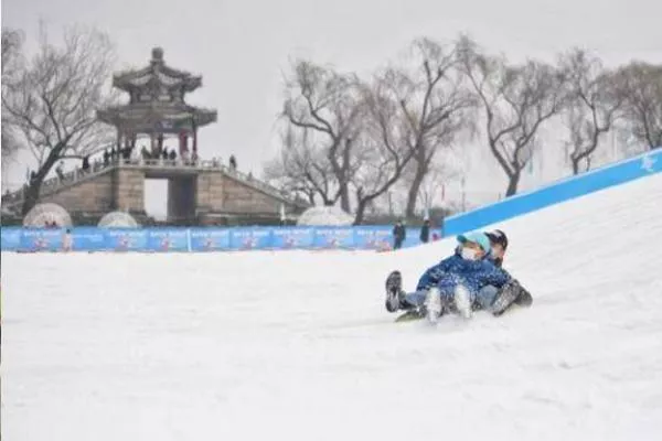 2022颐和园<a href='/huaxue/' target=_blank>滑雪</a>场开放时间及门票价格