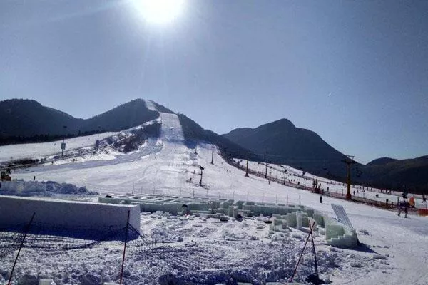 北京周边滑雪场推荐 北京周边最好的滑雪场