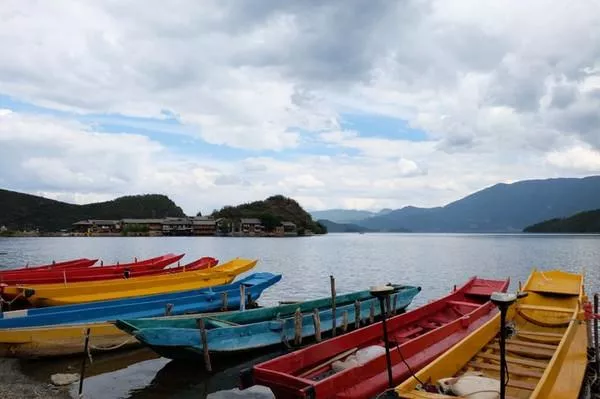 泸沽湖有哪些景点 泸沽湖有什么好吃的