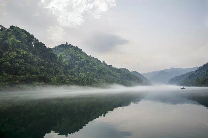 郴州有什么好玩的地方 郴州有哪些大学