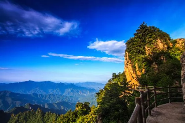 岳阳最值得去的景点 岳阳十大必玩景点推荐