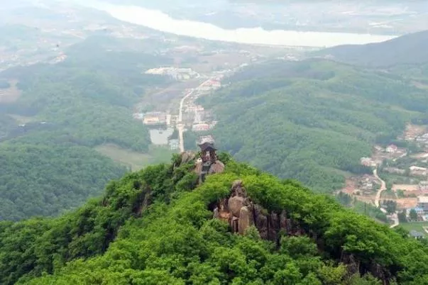 哈尔滨红色旅游路线推荐